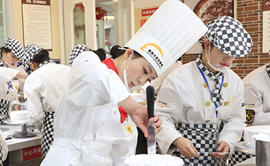 ��(j��ng)�����c(di��n)��(zhu��n)�I(y��)