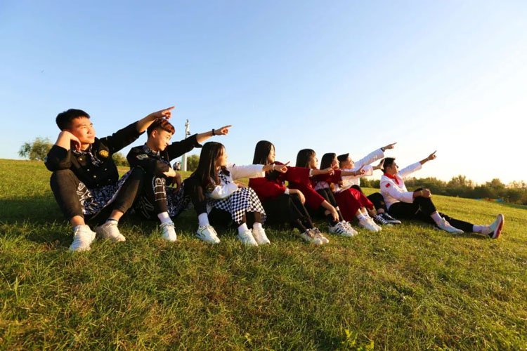 1702779780117588.jpg 1.jpg