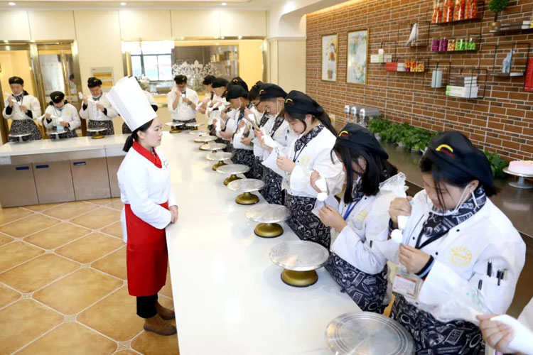 1702779810467325.jpg 2.jpg