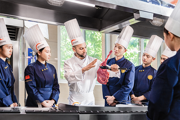 1736729776626112.jpg 03.jpg