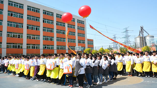 �W������������