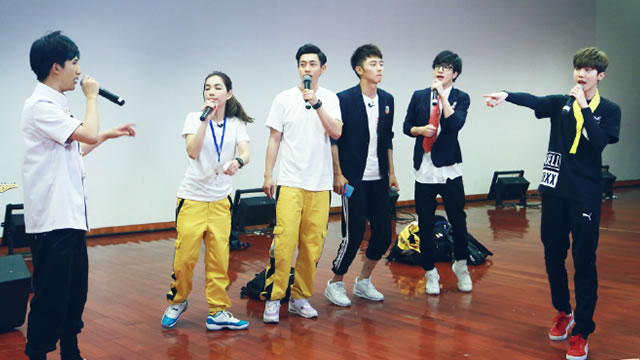 �����ڜʂ�һ��ʢ��