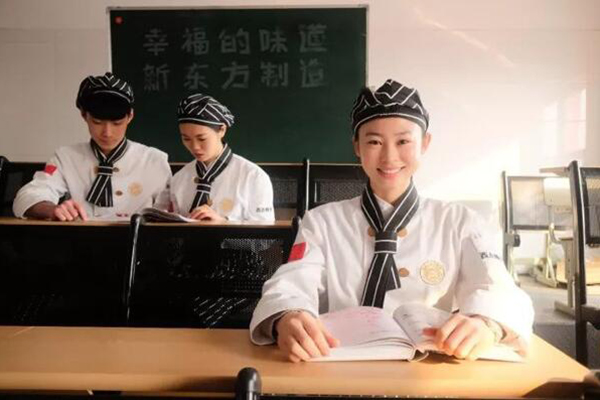 ���(y��ng)�|�������W(xu��)У ���c(di��n)��Ӗ(x��n)�W(xu��)У