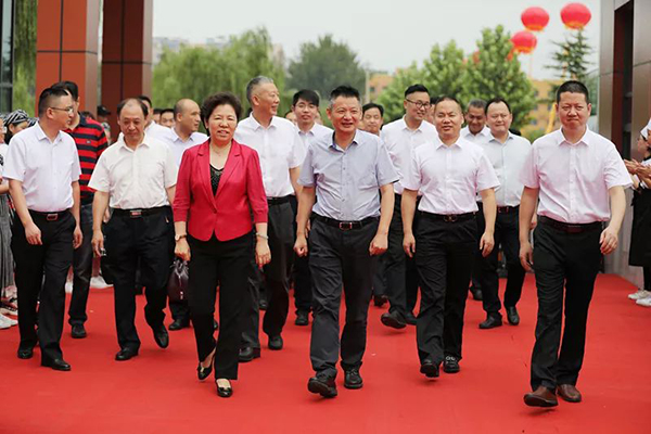 ����|�������W(xu��)У 30����c