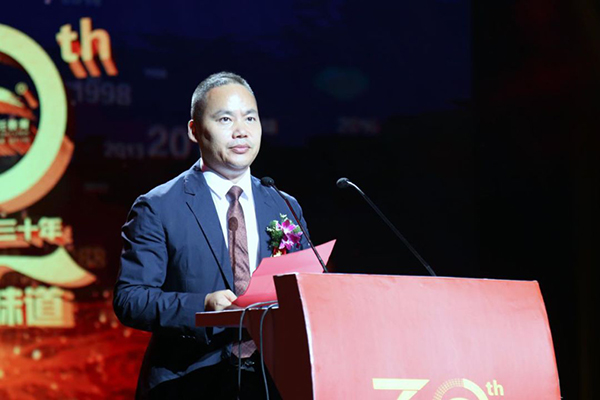 ����|�������W(xu��)У 30����c