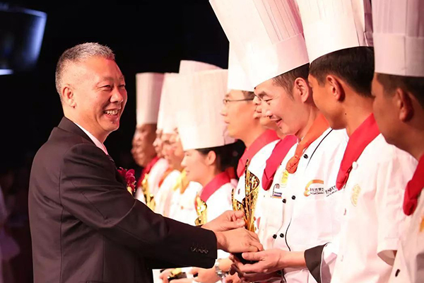 ����|�������W(xu��)У 30����c