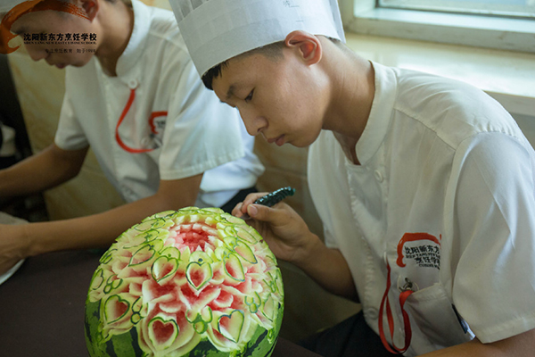 ����|�������W(xu��)У ���ϵ�̱�ِ