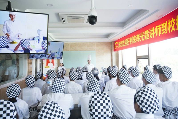 ���(y��ng)�|�������W(xu��)У ���c(di��n)��Ӗ(x��n)�W(xu��)У