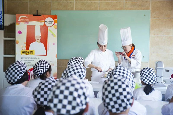 ���(y��ng)�|�������W(xu��)У ���c(di��n)��Ӗ(x��n)�W(xu��)У