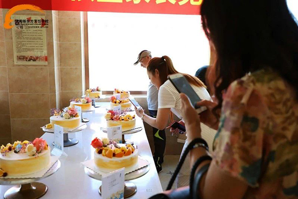 ����|�������W(xu��)У ���c(di��n)��Ӗ(x��n)