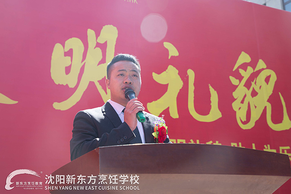 ����|�������WУ