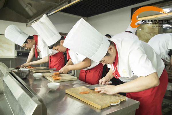 �N����Ӗ�WУ